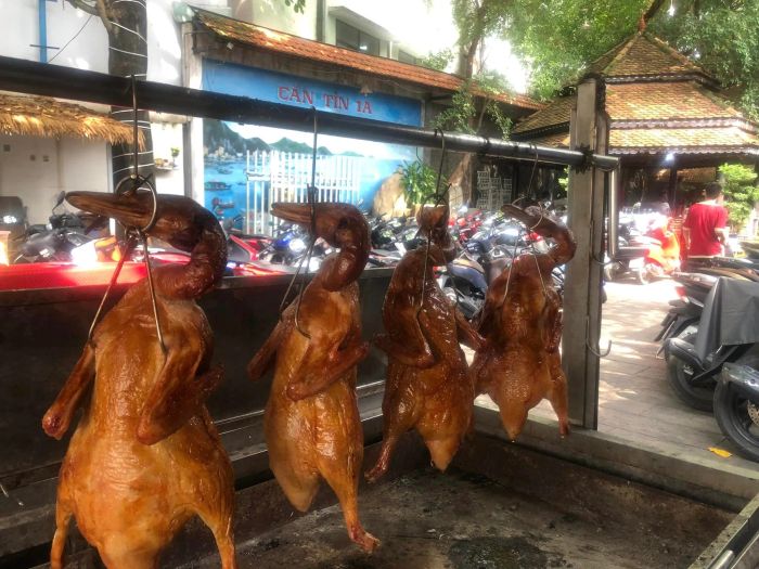 Món ăn tại nhà hàng - Hình ảnh 1