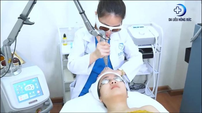 Hình ảnh quy trình xóa xăm chuyên nghiệp tại Hồng Đức