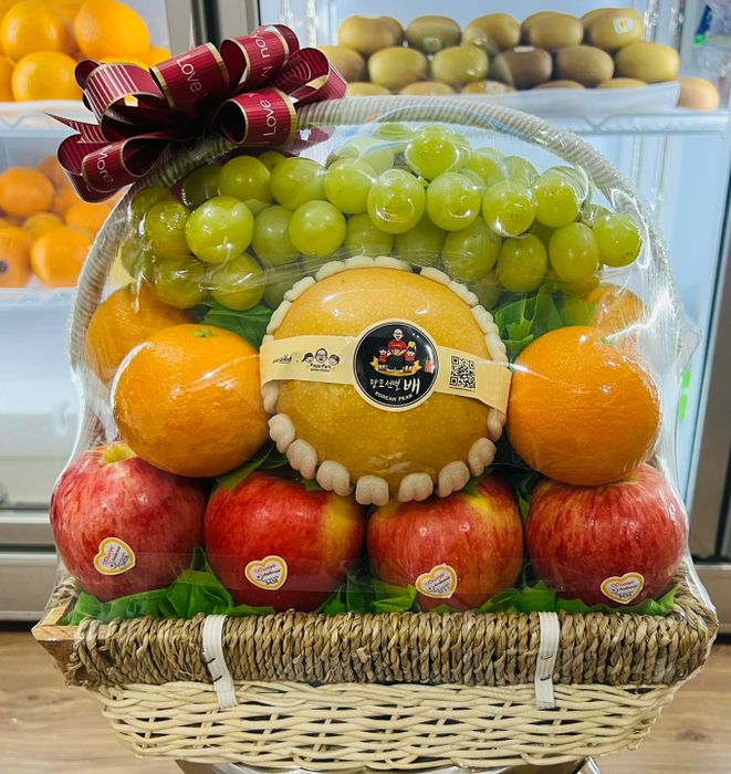 Không gian trưng bày trái cây sạch tại Viettropfruit - Ảnh 1