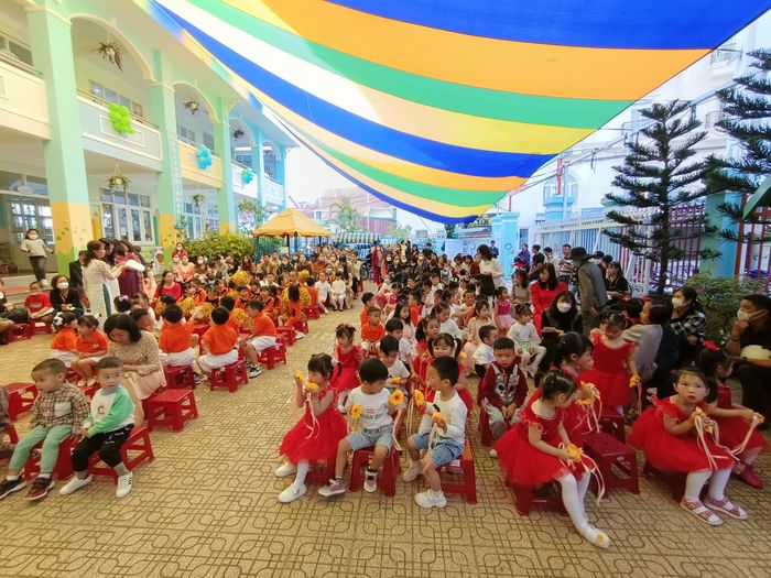 Hình ảnh tươi vui tại khuôn viên Trường Mầm Non 4