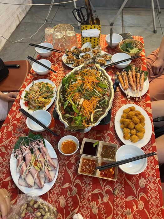 Nhà Hàng KHÓI - Cửa Lò ảnh 2: Khoảnh khắc lưu giữ những món hải sản tươi sống được bài trí đẹp mắt, sẵn sàng chế biến theo yêu cầu của thực khách.