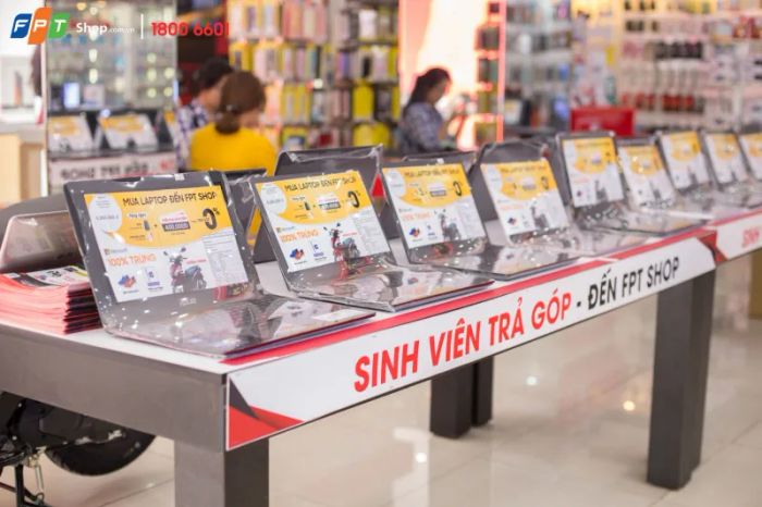Trải nghiệm sản phẩm công nghệ tại FPT Shop - Ảnh 3
