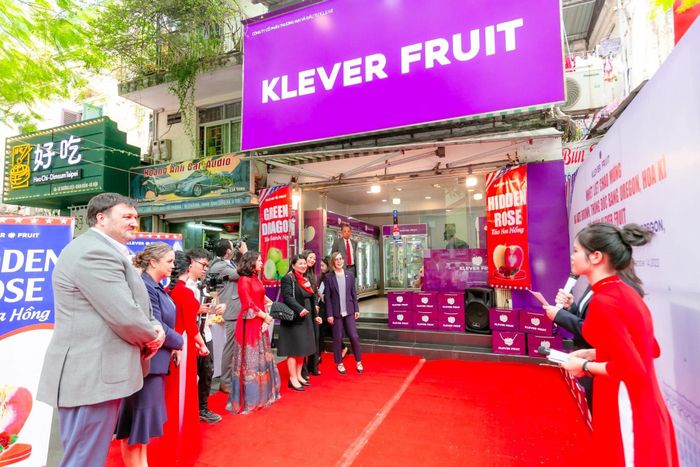 Không gian sang trọng tại Klever Fruit HCMC - Ảnh 1