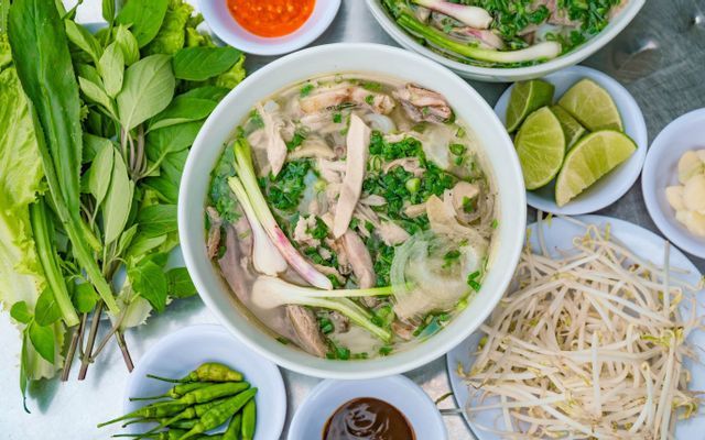 Quán Phở 113 - Góc nhìn thứ hai đầy nghệ thuật về tô phở đậm đà