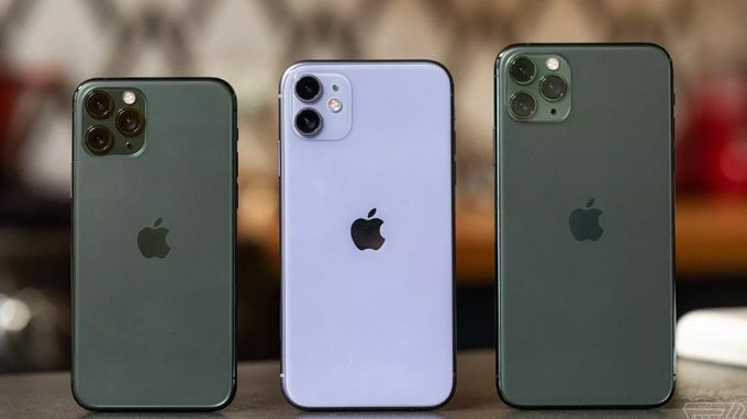 Khu vực trải nghiệm sản phẩm tại FPT Shop
