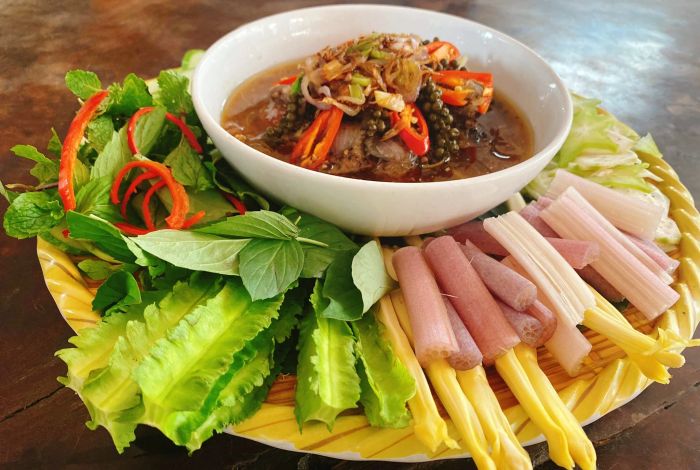 Món ăn tại nhà hàng Hoa Viên Tri Kỷ