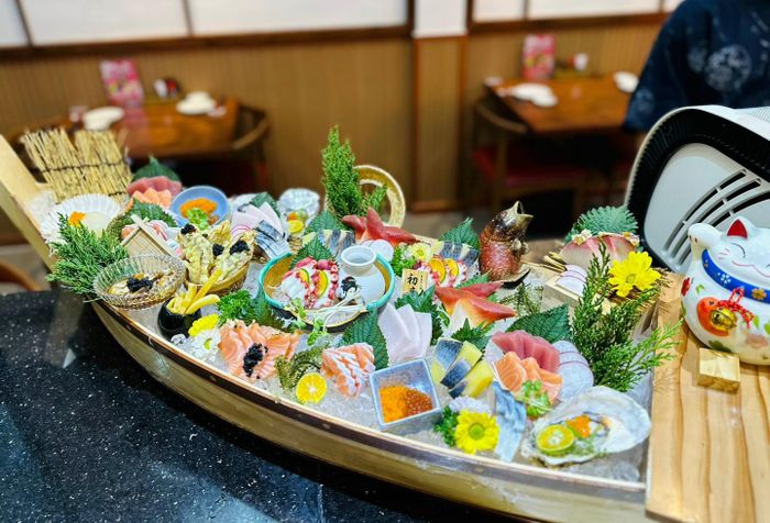 Trải nghiệm ẩm thực Nhật Bản đích thực tại Sushi Sakura