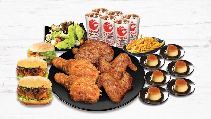 Hình ảnh gà sốt mè đen độc đáo tại Otoké Chicken