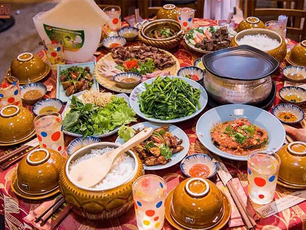 Cơm Mậu Quy Nhơn Bình Định - Thực đơn dân dã ảnh 2