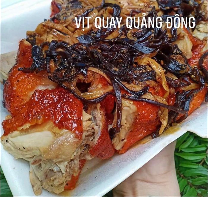 Không gian ấm cúng và những món vịt nướng hấp dẫn tại Vịt Nướng 79