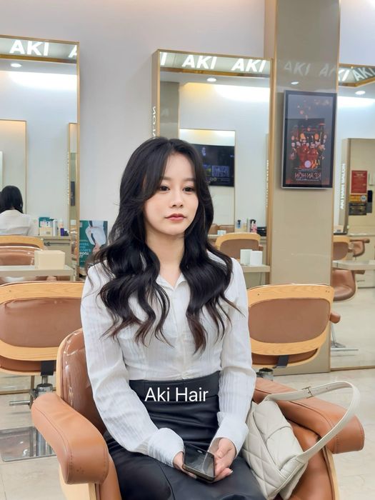 Không gian sang trọng tại Aki Hairdressing Salon
