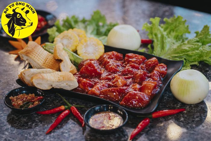Không gian ấm cúng và món ngon đặc trưng tại Bò Tơ Ông Minh