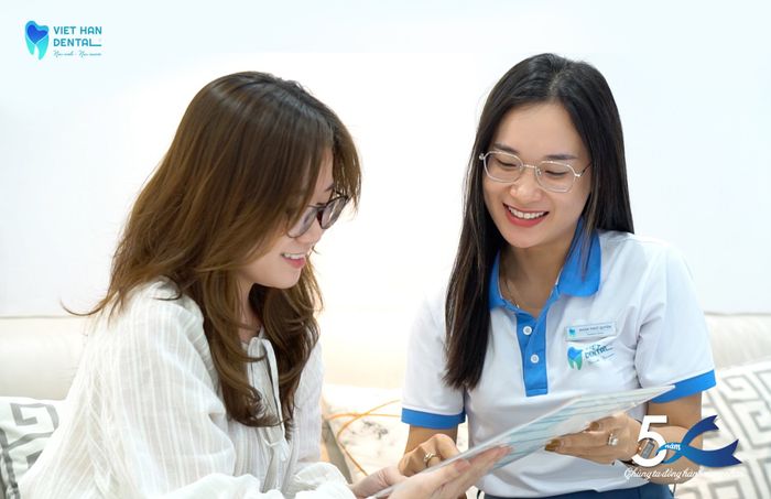 Hình ảnh đội ngũ bác sĩ chuyên nghiệp tại Nha Khoa Việt Hàn