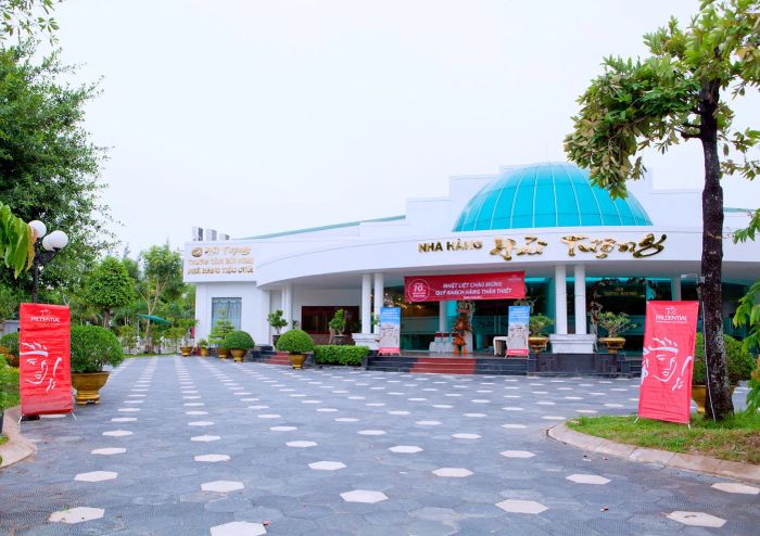 Kiến trúc lộng lẫy và không gian sang trọng tại NHÀ HÀNG HẢI TƯỢNG - Ảnh 1