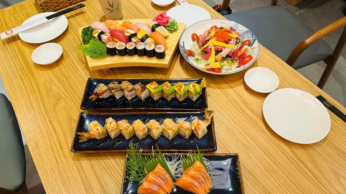 Những món sushi nghệ thuật đặc sắc tại Sushi Tokyo