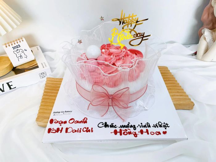 Hình ảnh bánh kem nghệ thuật tại Hường Liz Bakery