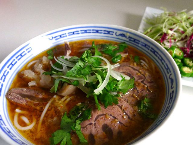 Bún Bò Huế - 100 Ngô Gia Tự ảnh 1