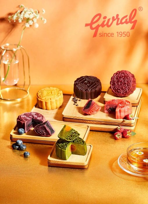 Không gian trưng bày bánh trung thu đa dạng tại Cống Quỳnh