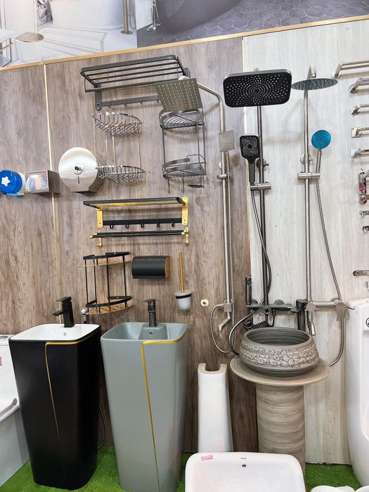 Bộ sưu tập thiết bị vệ sinh đa dạng tại Hoàng Gia (Ảnh 3)