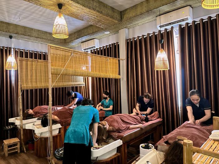 Không gian ấm cúng mang phong cách đồng quê tại Tiệm Gội Đầu Nhà Quê