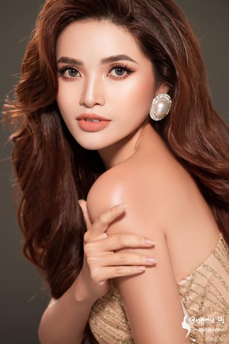 Hình ảnh học viên thực hành tại Quang Bi Makeup Academy