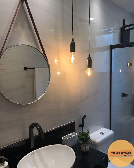 Không gian trưng bày thiết bị vệ sinh cao cấp tại Việt Hùng Phát (Ảnh 2)