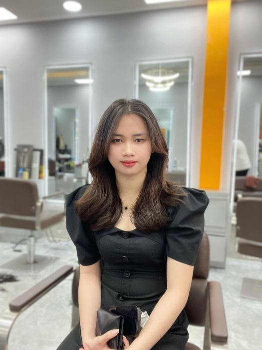 Những kiểu tóc uốn nghệ thuật đang làm mưa làm gió tại Salon Đạt Color