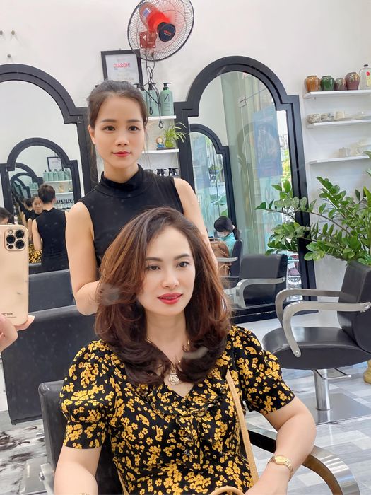 Bộ sưu tập hình ảnh đa dạng phong cách từ những kiểu tóc thời thượng nhất tại Salon Tóc Vui Tính