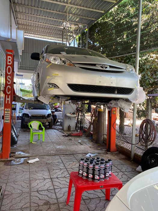 Hình ảnh Garage Quang Vinh - Xưởng sửa chữa đạt chuẩn quốc tế