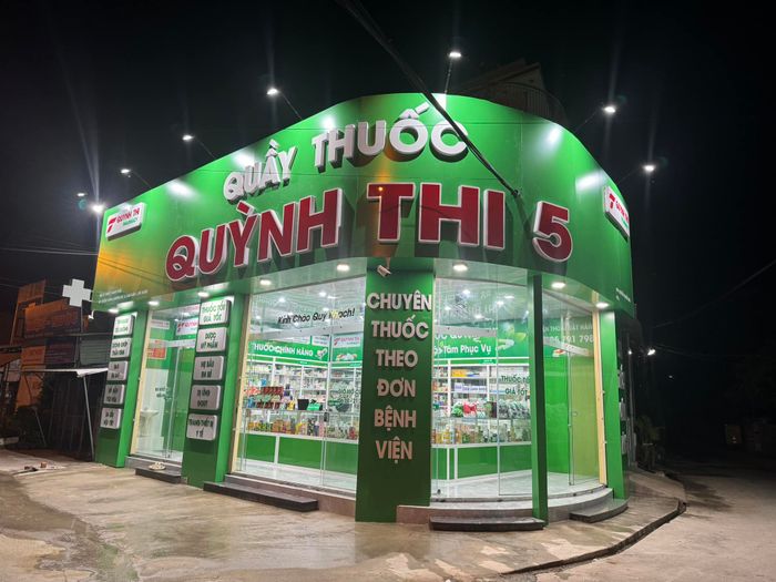 Hệ thống nhà thuốc hiện đại Quỳnh Thi - Đồng hành cùng sức khỏe bạn