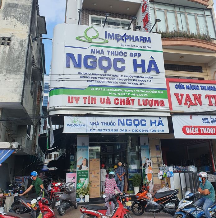 Không gian phục vụ tại Nhà Thuốc Ngọc Hà