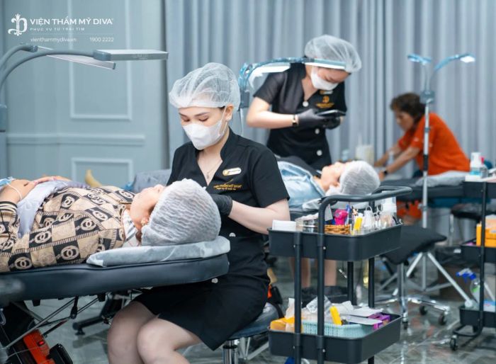 Hình ảnh thành phẩm chân mày tại Viện Thẩm Mỹ DIVA