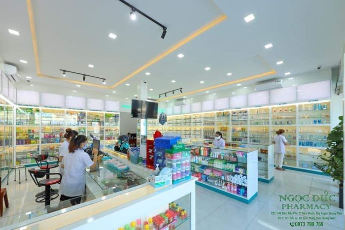 Không gian phục vụ chuyên nghiệp tại Nhà Thuốc Ngọc Đức