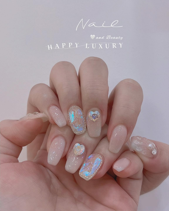 Không gian sang trọng tại Happy Luxury Nails & Beauty