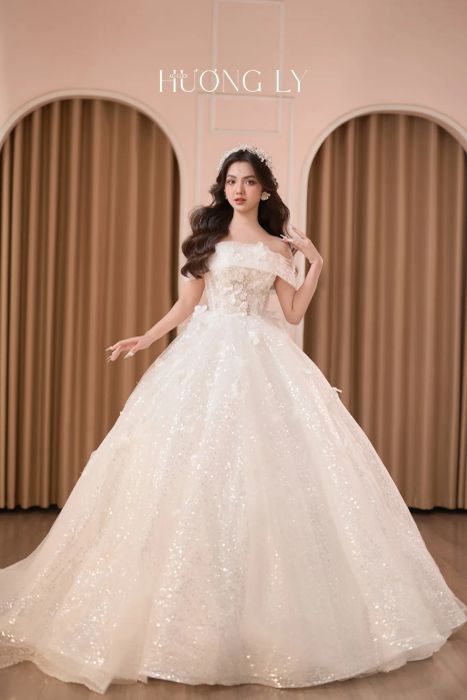BST váy cưới lộng lẫy tại Hương Ly Wedding