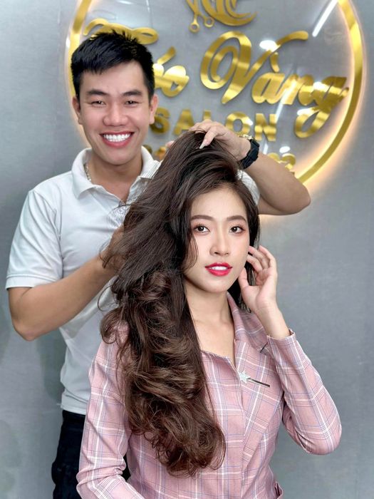 Không gian sang trọng và chuyên nghiệp tại Salon Tóc Vàng