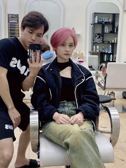 Không gian sang trọng tại Hair Salon Song Hỷ