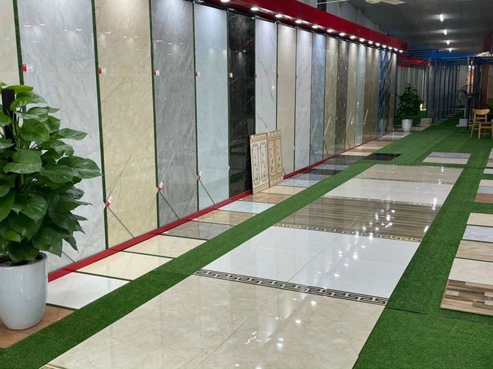 Không gian trưng bày đa dạng tại Hùng Thúy