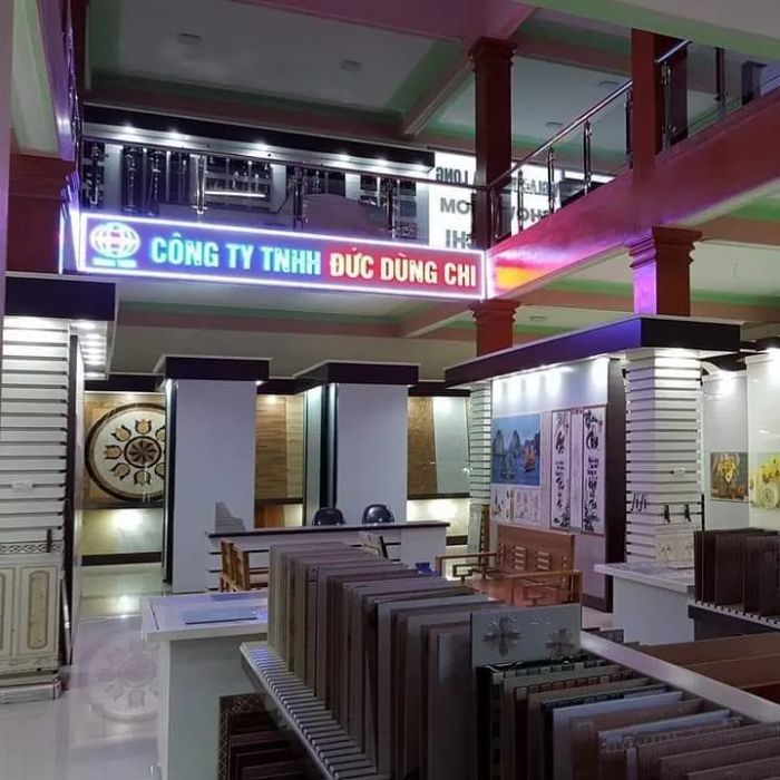 Không gian trưng bày hiện đại tại VLXD Đức Dũng Chi