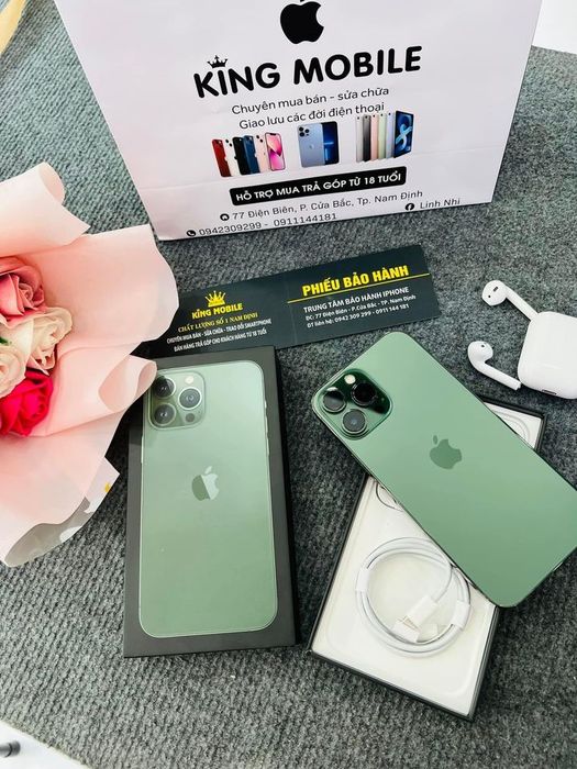 Không gian trưng bày hiện đại tại King Mobile