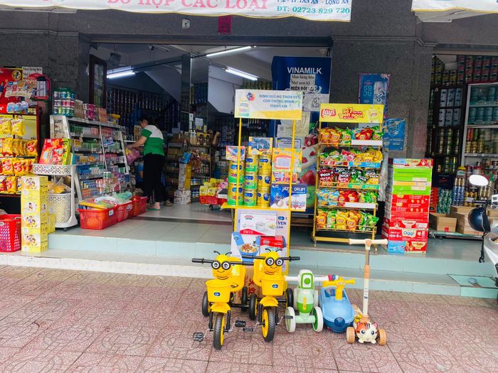 Không gian trưng bày hiện đại tại Tiệm Sữa Tân Tiến