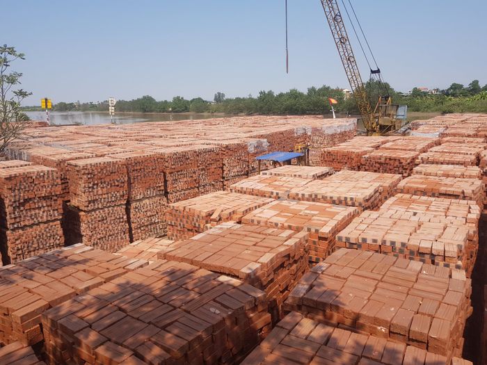 Hình ảnh kho hàng VLXD Thành Hường đạt chuẩn chất lượng