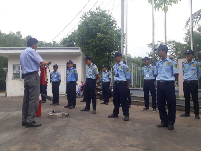 Hình ảnh đội ngũ bảo vệ Hoàng Phát LT trong công tác bảo vệ sự kiện