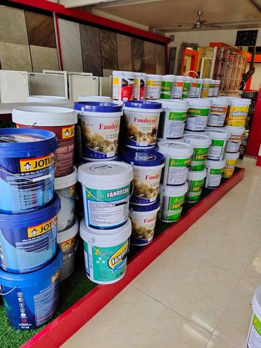 Kho vật liệu đa dạng tại VLXD Dũng Hiền