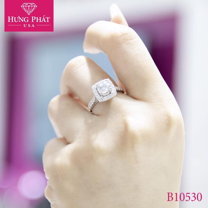 BST kim cương đẳng cấp tại Hưng Phát USA