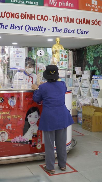 Không gian hiện đại tại Nhân Hòa Pharmacy