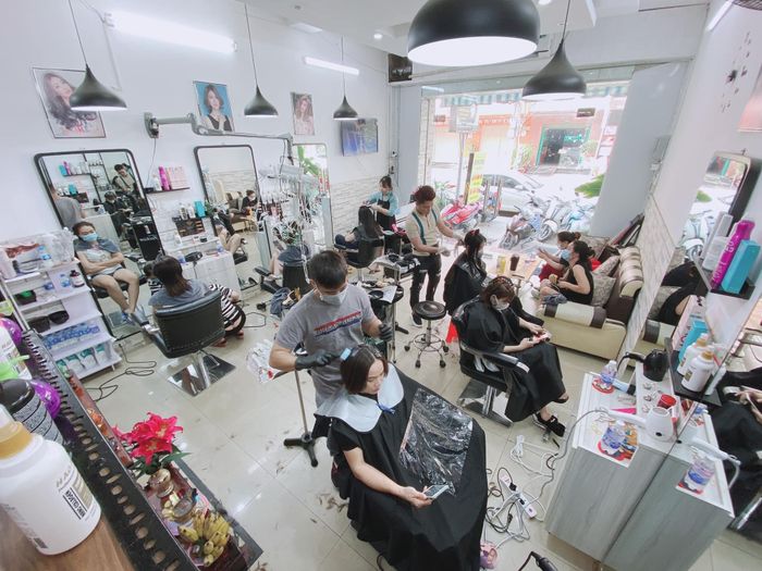 Hình ảnh HOÀNG PHÚC Nguyễn - Hair Salon 1