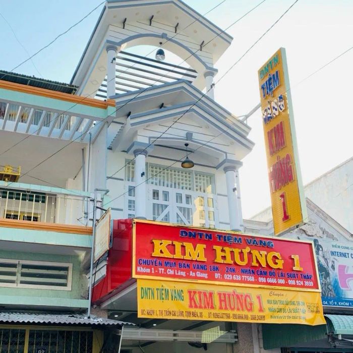 Không gian trưng bày ấn tượng tại Tiệm Vàng Kim Hưng 1