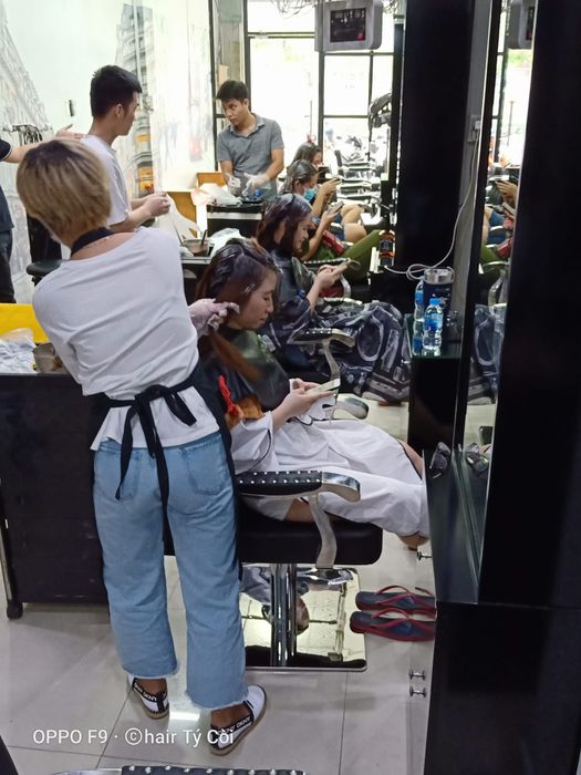 Hình ảnh Hair salon TÝ CÒI 1