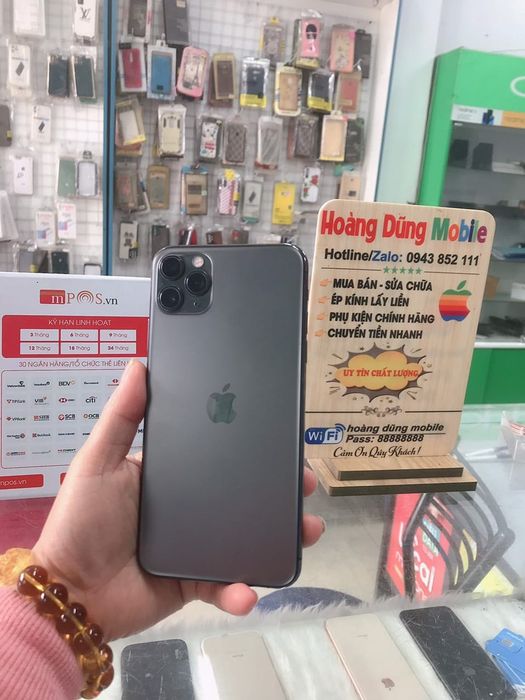 Không gian làm việc chuyên nghiệp tại Hoàng Dũng Mobile